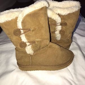 girls down boots